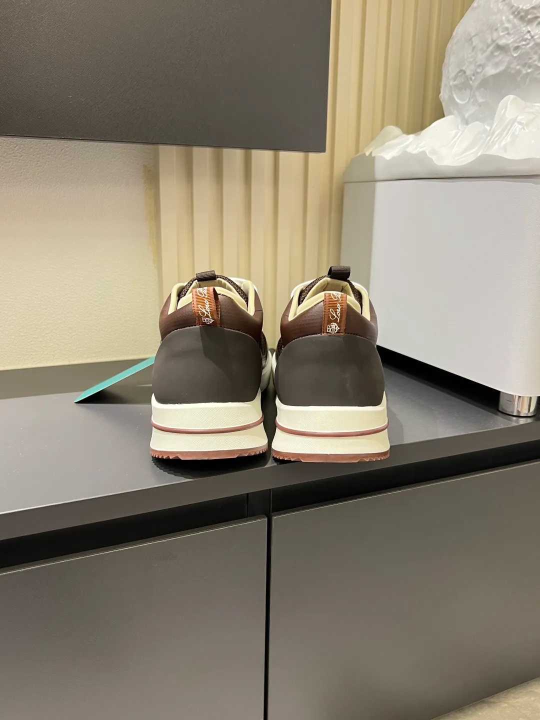 Men's men's shoes 💰p480 Loro men's shoes 💰piana niche classic jogging shoes, men's lace-up casual shoes and sneakers, high-quality lightweight and comfortable fabrics, suitable for outdoor leisure, the color scheme is young and energetic, and it looks great with sportswear or casual suits! Size: 38-44 (45 customized)